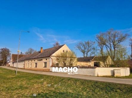 Prodej zemědělského objektu, 3 881 m²