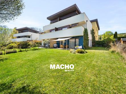 Pronájem bytu, 2+kk, 66 m²