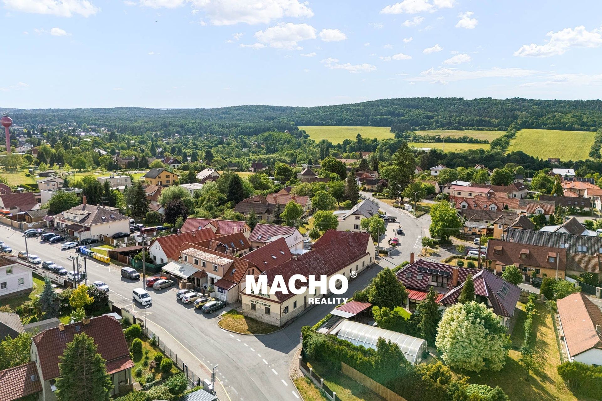 Prodej komerční nemovitosti 286 m², Řitka