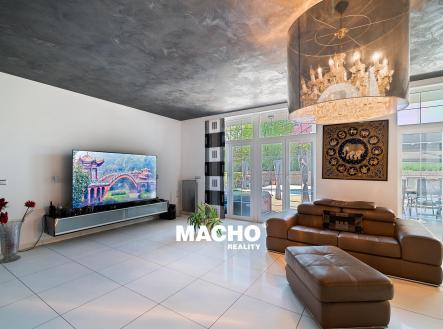 Prodej domu/vily, 372 m²