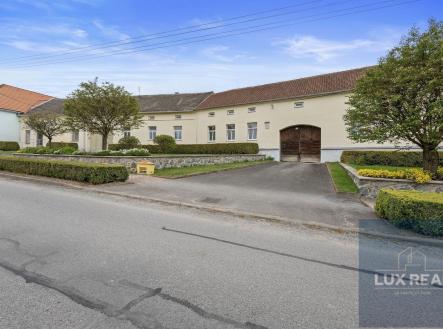 Prodej pozemku pro bydlení, 11 472 m²