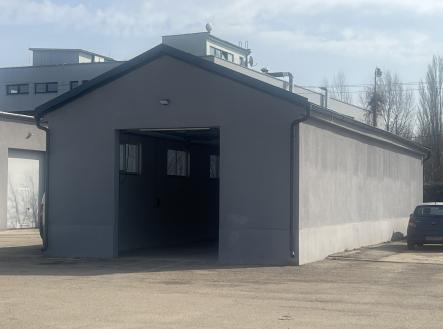 Pronájem komerčního objektu, sklad, 130 m²