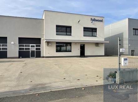 Pronájem kanceláře, 110 m²