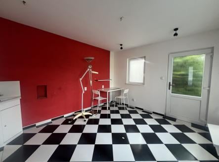 Pronájem komerčního objektu, jiný, 13 m²