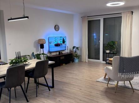 Pronájem bytu, 2+kk, 82 m²