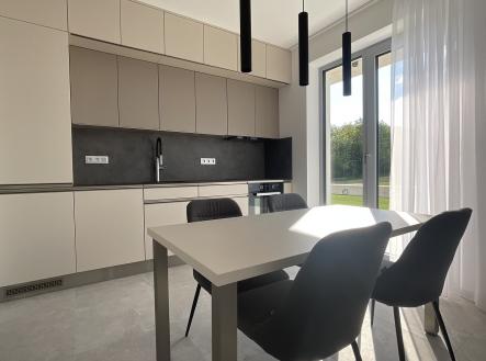 Pronájem bytu, 2+kk, 65 m²