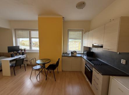 Pronájem bytu, 1+kk, 27 m²