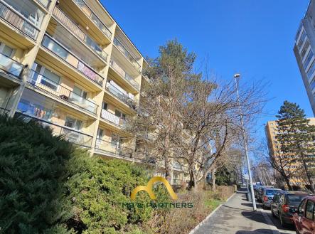 Pronájem bytu, 2+kk, 43 m²