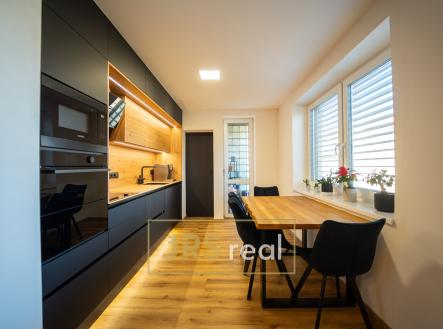 Prodej bytu, 3+kk, 84 m²