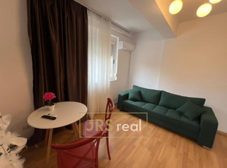 WhatsApp Image 2025-12-04 at 12.45.51 (3)