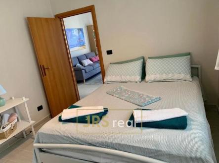 WhatsApp Image 2025-12-12 at 11.46.03 (2)