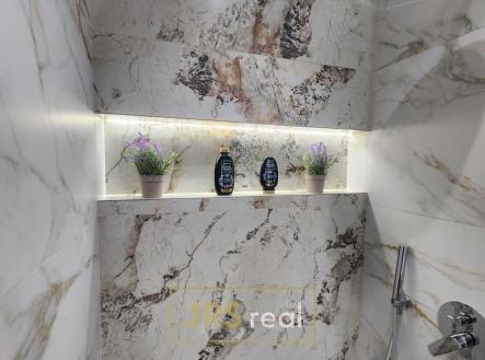 WhatsApp Image 2025-12-11 at 20.17.57 (2)