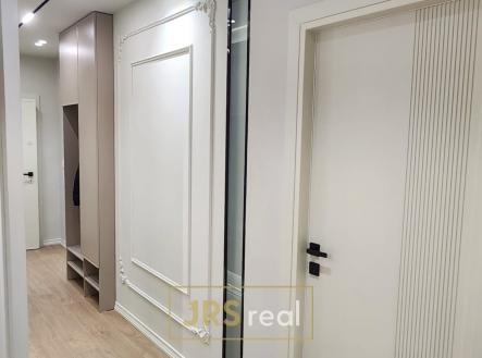 WhatsApp Image 2025-12-11 at 20.17.53