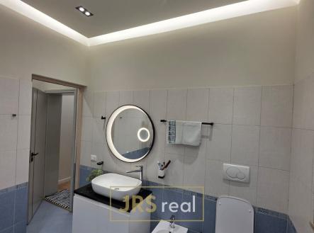 WhatsApp Image 2026-02-03 at 14.28.29