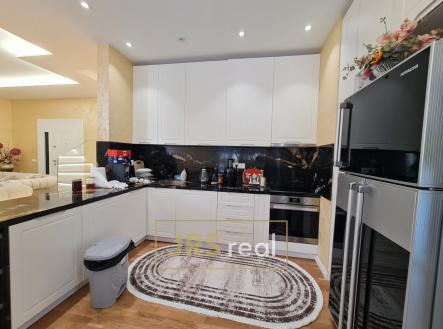 WhatsApp Image 2026-02-09 at 12.00.54 (5)