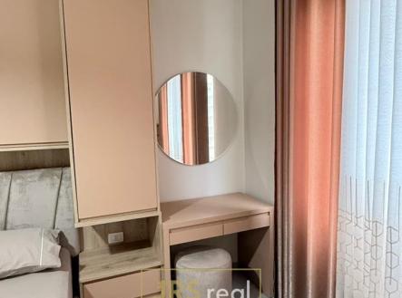 WhatsApp Image 2026-02-10 at 16.42.10 (4)