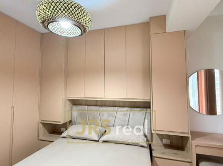 WhatsApp Image 2026-02-10 at 16.42.09 (1)