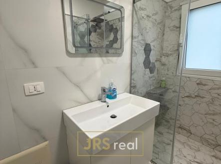 WhatsApp Image 2026-03-05 at 16.28.08