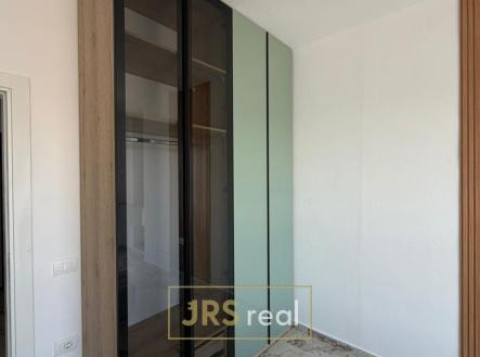 WhatsApp Image 2026-03-09 at 13.25.23 (4)