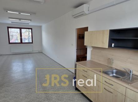 Pronájem kanceláře, 47 m²