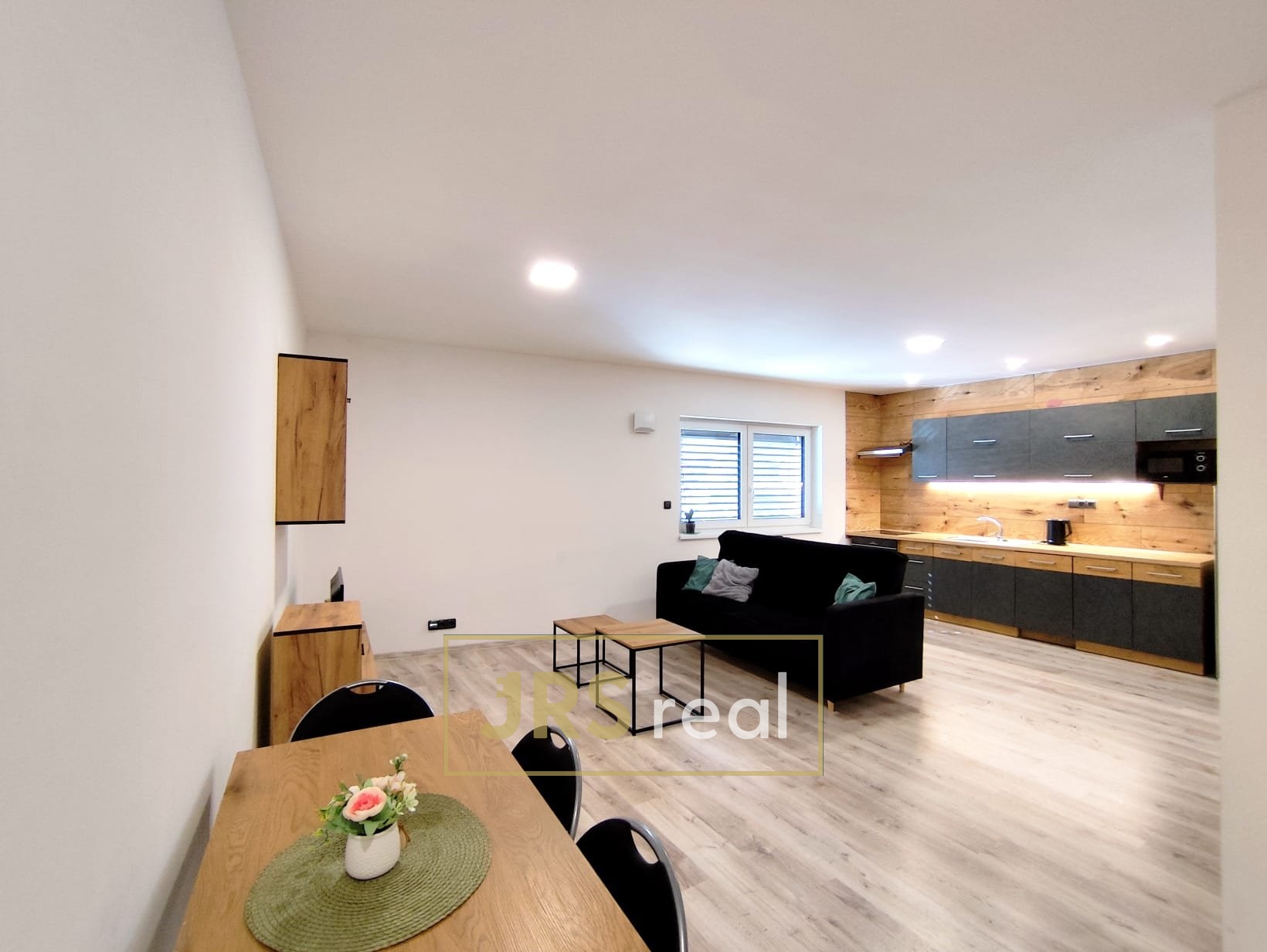 WhatsApp Image 2026-03-19 at 18.51.561