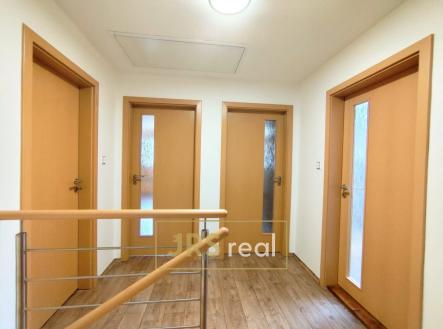 Pronájem bytu, 3+kk, 85 m²