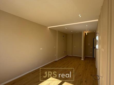 WhatsApp Image 2026-04-29 at 13.53.39