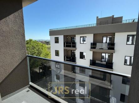 WhatsApp Image 2026-04-29 at 13.53.35