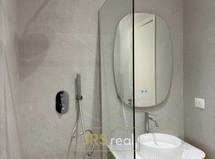 WhatsApp Image 2026-04-29 at 13.53.30