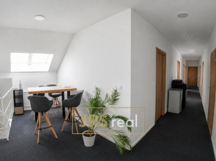 Pronájem kanceláře, 52 m²