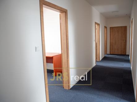 Pronájem kanceláře, 52 m²
