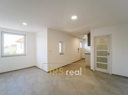 Pronájem bytu, 2+kk, 42 m²