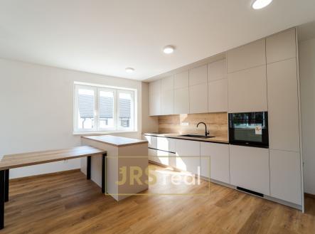 Pronájem bytu, 3+kk, 97 m²