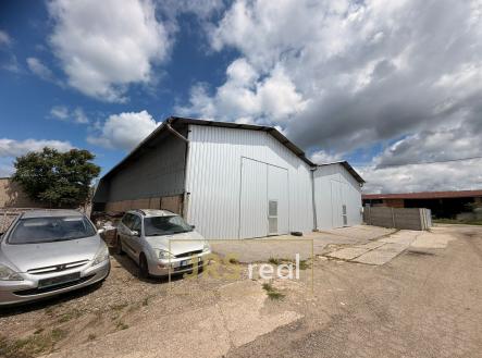 Pronájem komerčního objektu, sklad, 562 m²