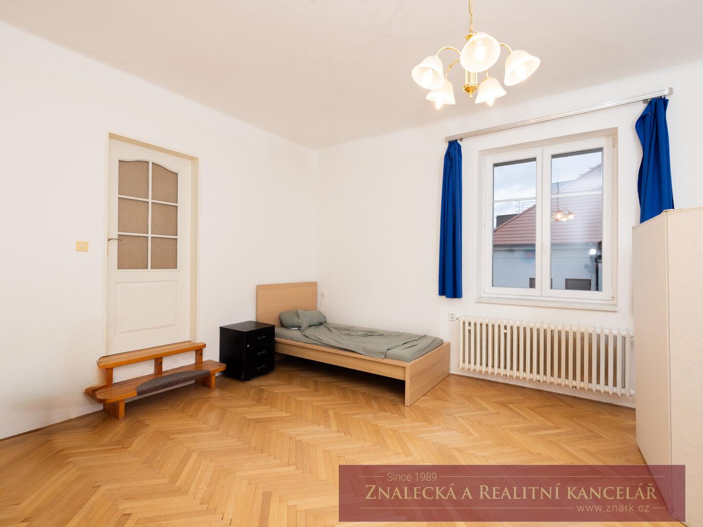 Pronájem bytu 3+1, U Malvazinky, Praha 5