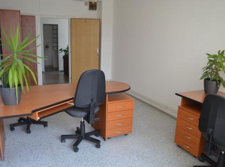 Pronájem kanceláře, 100 m²