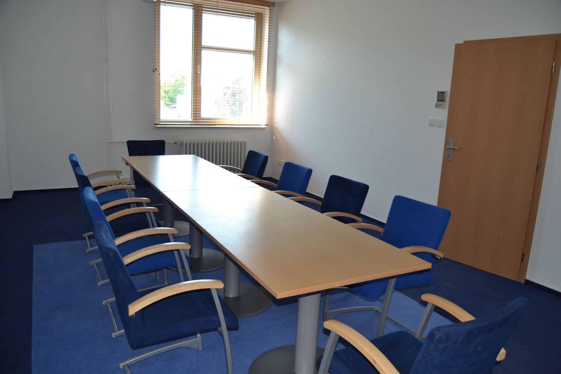 kancelář k pronájmu