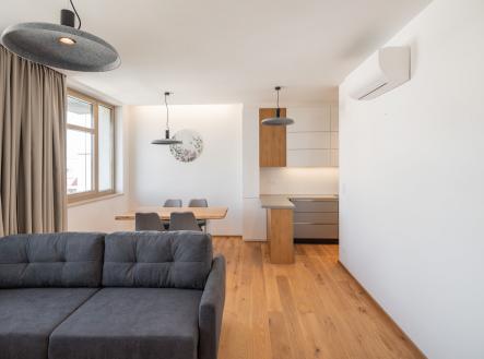 Pronájem bytu, 2+kk, 47 m²