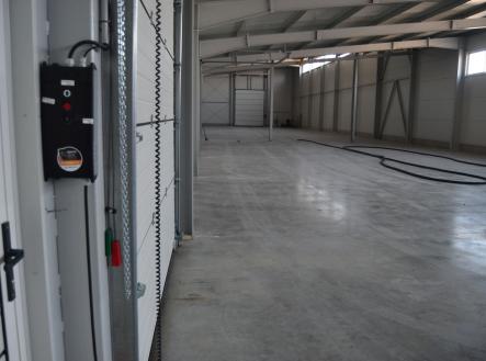 Pronájem komerčního objektu, výroba, 250 m²
