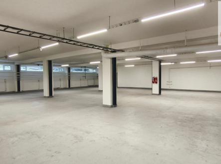 Pronájem skladovací prostor, 435 m²