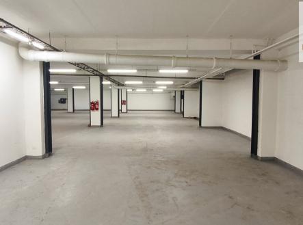 Pronájem skladovací prostor, 435 m²