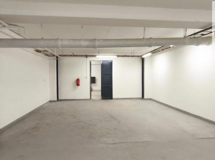 Pronájem skladovací prostor, 435 m²