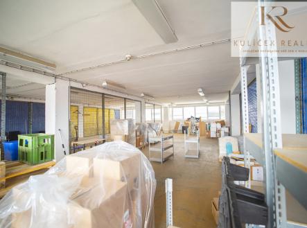 Pronájem skladovací prostor, 127 m²
