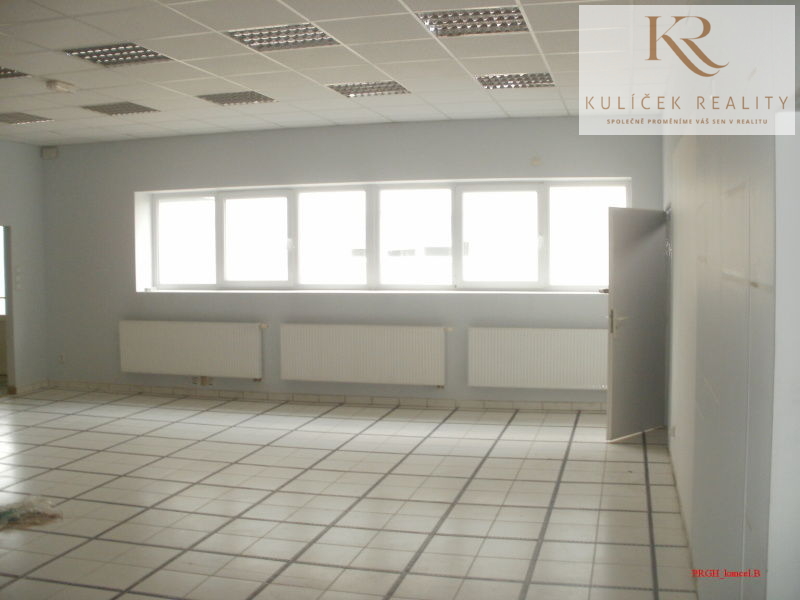 KULÍČEK Reality - Pronájem skladu - Kancelář