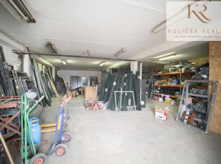 Pronájem skladu, 343 m²