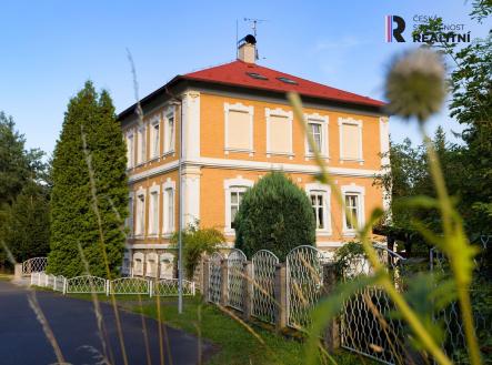 Prodej komerčního objektu, obchodní centrum, 244 m² obrázek