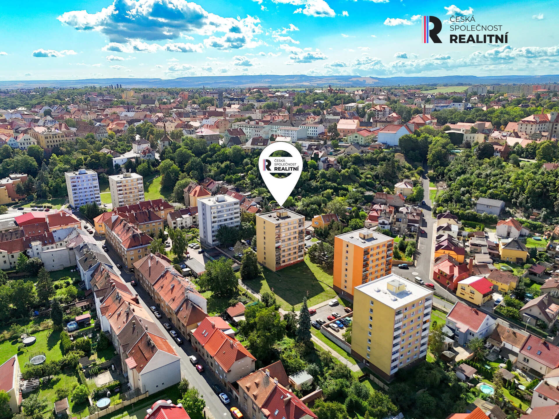 Prodej prostorného bytu 3+1/lodžie, 72m2, centrum města, zeleň