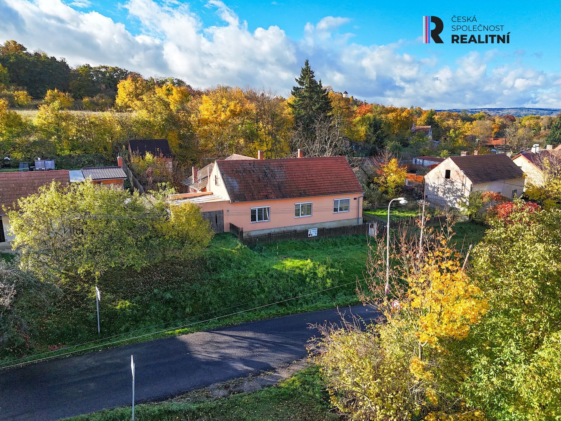 Prodej prostorného domu 4+1 s pozemkem 1036m2