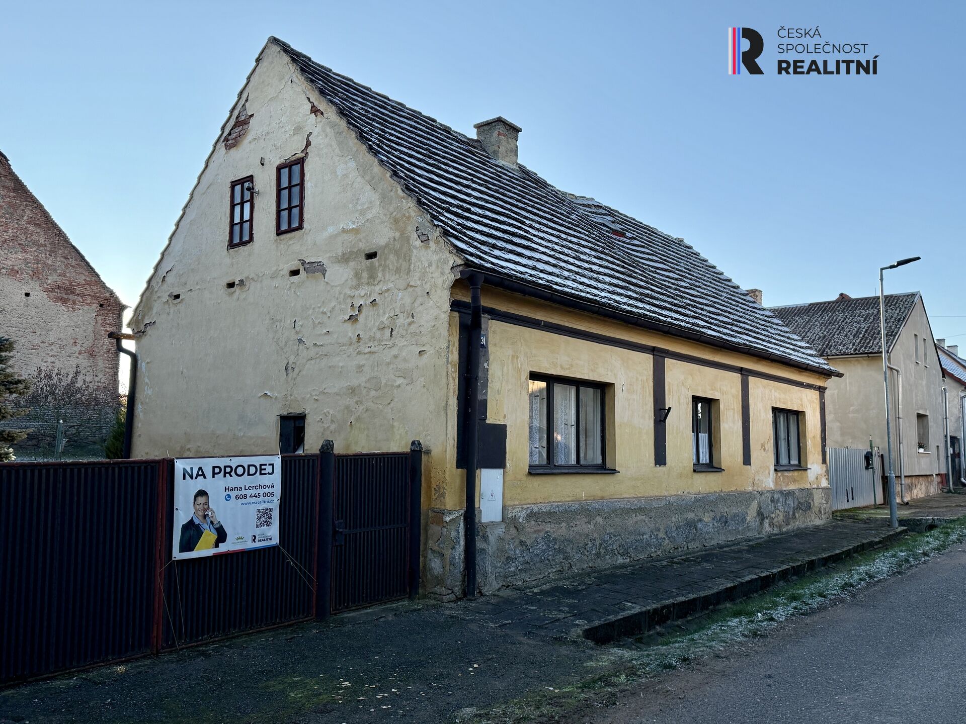 Prodej domu k rekonstrukci, 2+1, pozemek 457m2, Očihovec