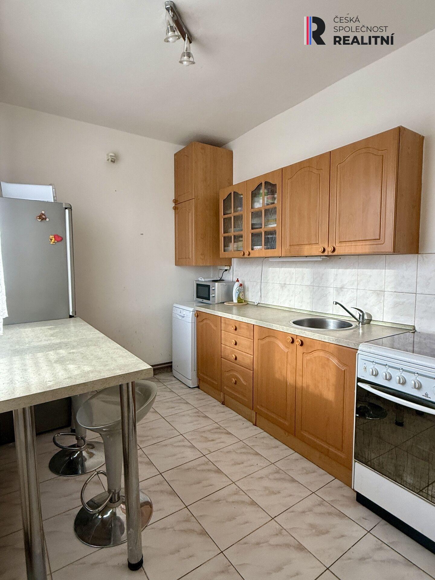 Pronájem 2+1,  51m2, šatna, sklep. Alšova - Podbořany